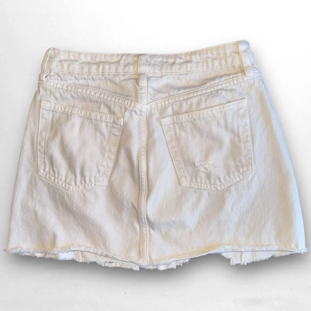 We the Free Distressed Denim Front Buttons Boho Mini Skirt Cream Off White 27